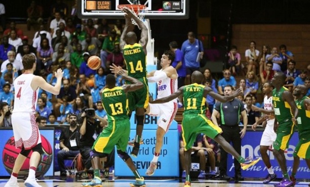 AFROBASKET : Le Sénégal s’impose face au Maroc (76-71)
