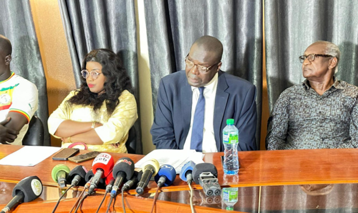 Justice : le Collectif des Victimes de Président Macky SALL annonce avoir saisi le Haut-Commissariat des Nations Unies Justice : le Collectif des Victimes de Président Macky SALL annonce avoir saisi le Haut-Commissariat des Nations Unies
