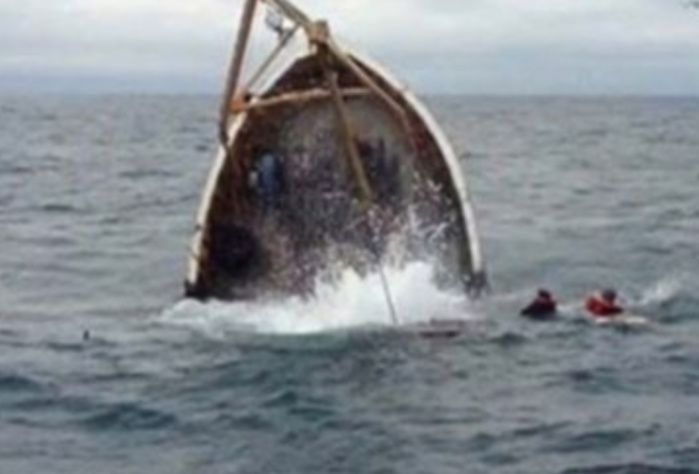 Chavirement de pirogue dans la Falémé : 5 corps sans vie encore repêchés et 9 personnes toujours introuvables Chavirement de pirogue dans la Falémé : 5 corps sans vie encore repêchés et 9 personnes toujours introuvables