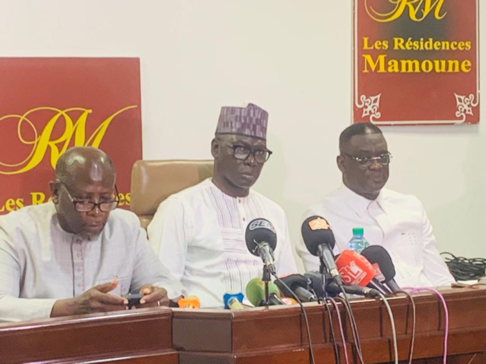 Sénégal : la Société civile alerte sur un vide juridique en cas de dissolution de l'Assemblée nationale Sénégal : la Société civile alerte sur un vide juridique en cas de dissolution de l'Assemblée nationale