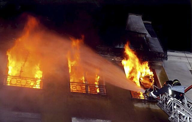Quatre Sénégalais tués dans un incendie à Paris