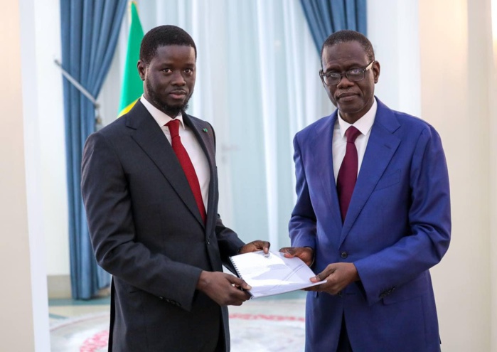 Domaine public maritime : Bassirou Diomaye Faye a reçu le rapport de la commission ad hoc Domaine public maritime : Bassirou Diomaye Faye a reçu le rapport de la commission ad hoc