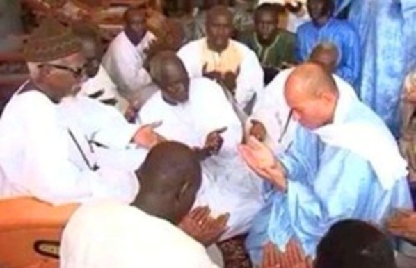 Le MLK chez le khalife général des  mourides