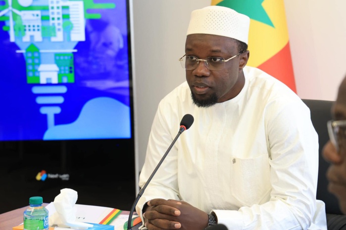 Ousmane Sonko reprend la parole et répond aux critiques suite à la dégradation de la note du Sénégal par Moody’s Ousmane Sonko reprend la parole et répond aux critiques suite à la dégradation de la note du Sénégal par Moody’s