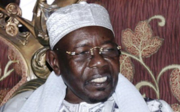 Serigne Abdoul Aziz Sy raille Me Wade : » Il n’a pas construit la moindre chambre à Tivaouane «