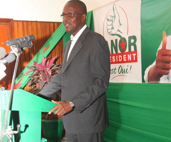 Les dessous du silence de Ousmane Tanor Dieng