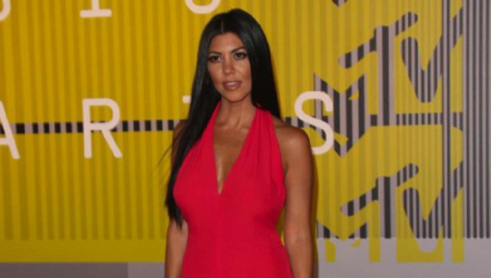 Kourtney Kardashian en sous-vêtements sur Instagram, elle affole la toile Kourtney Kardashian en sous-vêtements sur Instagram, elle affole la toile