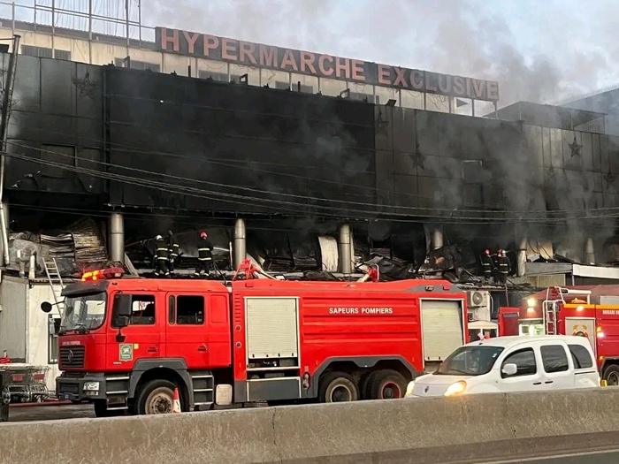 Incendie dévastateur au magasin Hyper Exclusive de Yoff Incendie dévastateur au magasin Hyper Exclusive de Yoff
