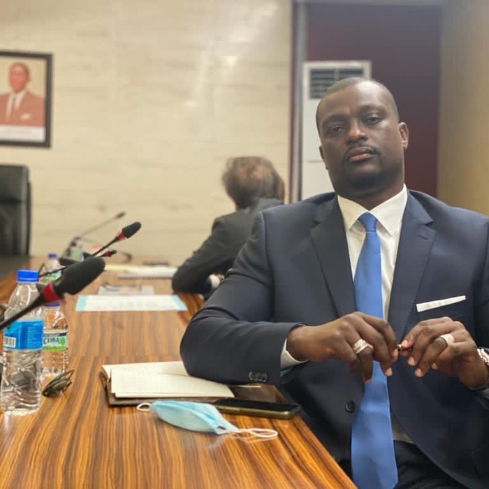 Affaire Francis Mvemba : l'ex-candidat à la présidentielle de la RDC condamné à… Affaire Francis Mvemba : l'ex-candidat à la présidentielle de la RDC condamné à…