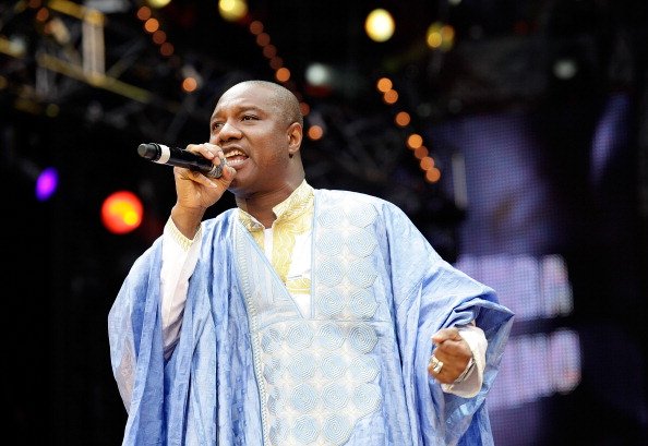 Parmi les otages relachés figure le chanteur guinéen Sékouba Bambino qui se trouvait à l'hôtel Radisson de Bamako.