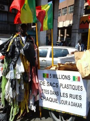 Les sachets en plastiques interdits à partir du 4 janvier 2016