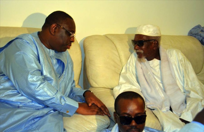 Macky Sall remet 1, 5 milliards FCFA au Khalife de Touba
