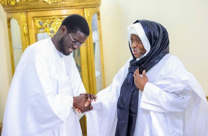 L’arrivée du Président Bassirou Diomaye Faye à Cambérène, chez le Khalife général des Layènes, Seydina Mouhamadou Makhtar Laye L’arrivée du Président Bassirou Diomaye Faye à Cambérène, chez le Khalife général des Layènes, Seydina Mouhamadou Makhtar Laye