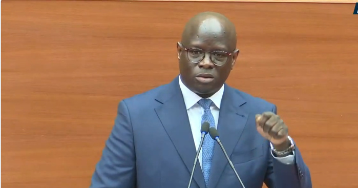 Affaire des 8 milliards supposés: la réaction du ministre Cheikh Diba: «Président ak Premier ministre duñuma eup ay valeurs… »