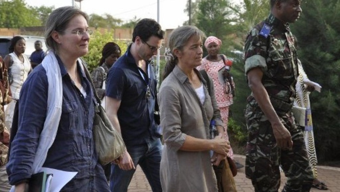 Béatrice Stockly à son arrivée à l'aéroport de Ougadougou au Burkina Faso, le 24 avril Béatrice Stockly à son arrivée à l'aéroport de Ougadougou au Burkina Faso, le 24 avril