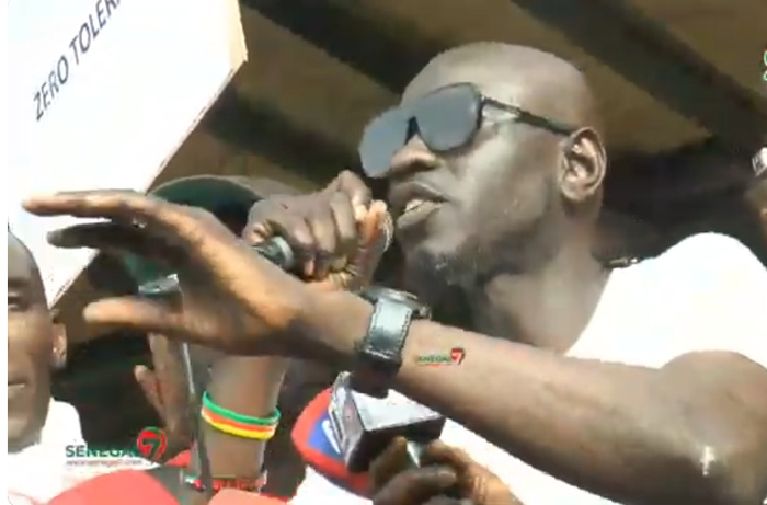 Ultimatum de Xrum Xax : »Six mois pour criminaliser l’homosexualité, sinon la rue reprendra la parole » Ultimatum de Xrum Xax : »Six mois pour criminaliser l’homosexualité, sinon la rue reprendra la parole »