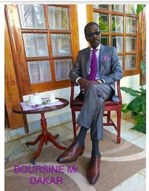 Souleymane Faye frappe très fort avec une tenue classe (Photo) Souleymane Faye frappe très fort avec une tenue classe (Photo)