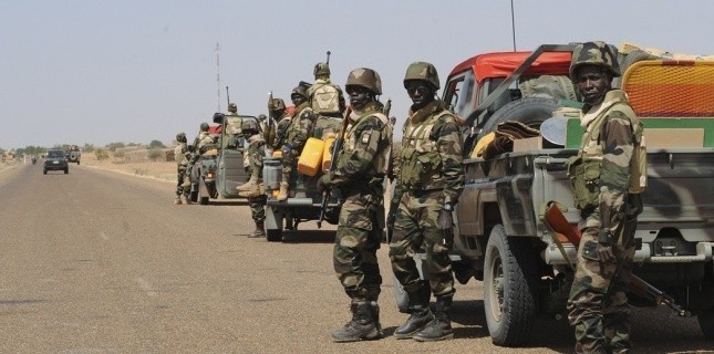 Mali: trois militaires maliens tués, deux blessés par une mine dans le Centre