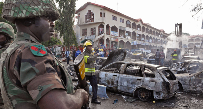 Nigeria. Plus de 60 morts dans un double attentat suicide Un double attentat suicide a fait plus de 60 morts dans un camp de déplacés du nord du Nigeria, ont annoncé un responsable militaire et un membre du personnel humanitaire.