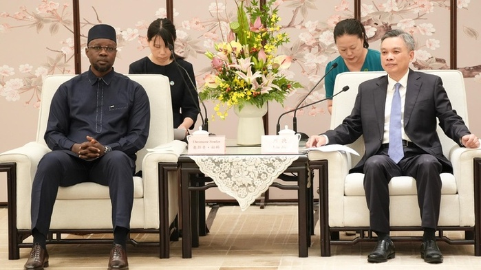 Photos/ Visite en Chine: le Premier ministre, Ousmane Sonko est arrivé à Hangzhou, capitale de la province du Zhejiang, ce samedi Photos/ Visite en Chine: le Premier ministre, Ousmane Sonko est arrivé à Hangzhou, capitale de la province du Zhejiang, ce samedi