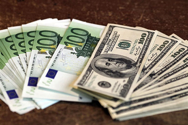 Euro / US Dollar : 5 bonnes raisons de ne pas acheter l’Euro