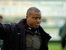 Sunday Oliseh démissionne de son poste de sélectionneur du Nigeria
