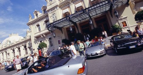 Monaco - Interdite de jeux, elle fonce en voiture dans un casino