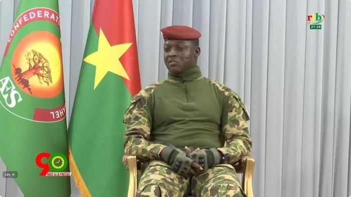 Burkina Faso: le chef de l’État accuse des pays voisins de déstabilisation, dont la Côte d’Ivoire