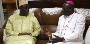 Macky Sall a échangé avec l’Archevêque de Dakar sur le Référendum