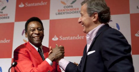 Un membre de la commission d'éthique de la FIFA démissionne