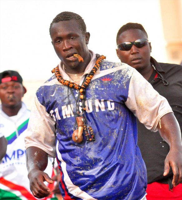 Le lutteur Modou Anta arrêté à la suite d’une bagarre