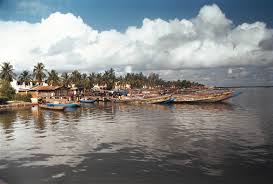 C’est avec regret et indignation que j’ai écouté la sortie maladroite et téléguidée de mon cher grand frère Chamsidine SOW sur son ralliement à l’APR