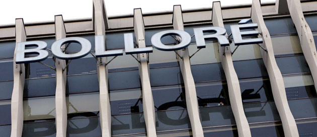 Souffrant d'une forte baisse, le titre du groupe Bolloré continuait de chuter vendredi