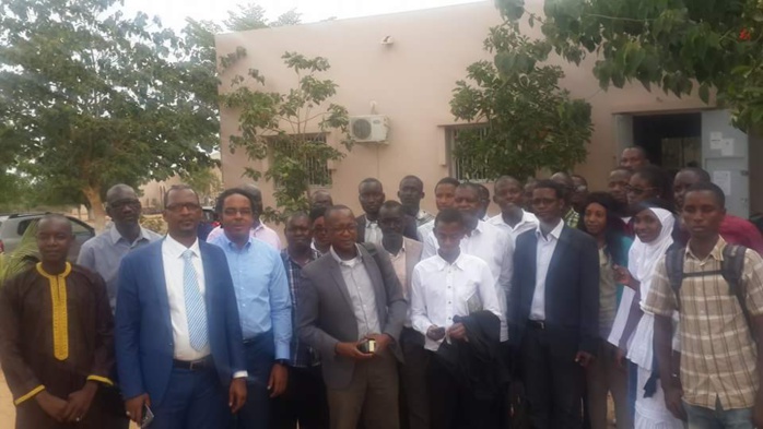 Mame Boy Diao à Thies pour galvaniser les étudiants Koldois de l’Université qui l’ont choisi comme parrain (Vidéo) Mame Boy Diao à Thies pour galvaniser les étudiants Koldois de l’Université qui l’ont choisi comme parrain (Vidéo)