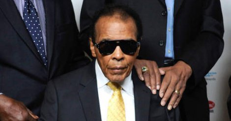 Mohamed Ali hospitalisé pour un problème respiratoire