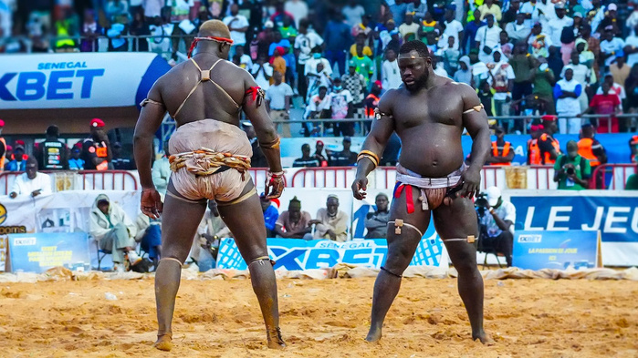 Arène Nationale : Ada Fass terrasse Eumeu Sène et bouscule la hiérarchie des VIP Arène Nationale : Ada Fass terrasse Eumeu Sène et bouscule la hiérarchie des VIP