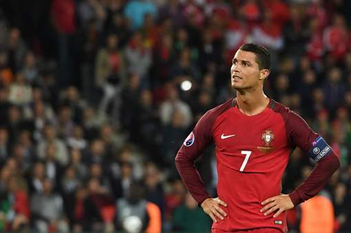 Soirée cauchemardesque pour Ronaldo, le Portugal encore accroché