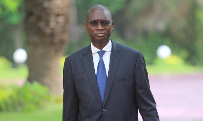 Haute Cour de justice : Ismaïla Madior Fall retrouve sa liberté de mouvement, le procès renvoyé après les vacances judiciaires