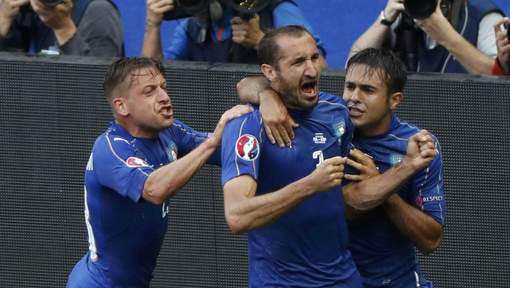 Euro 2016 : L'Espagne, tenante du titre, sortie par une incroyable Italie (2-0)