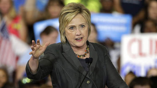 Le dossier d'enquête sur les emails d'Hillary Clinton transmis à la justice