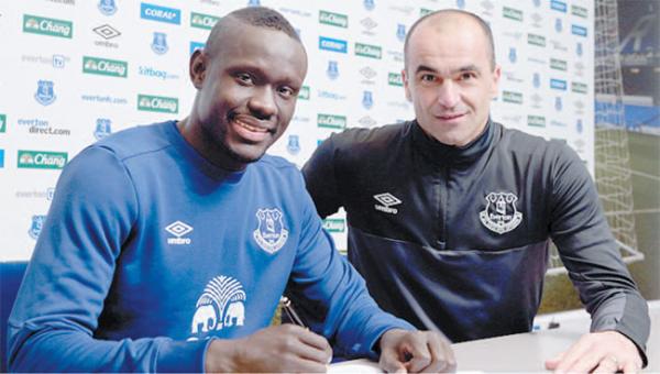 Baye Oumar Niasse : Après 142 mn jouées, Everton n'en veut plus…