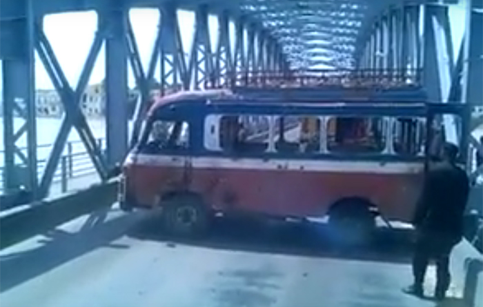 Le chauffeur de car rapide qui a fait demi-tour sur le pont Faidherbe mis aux arrêts