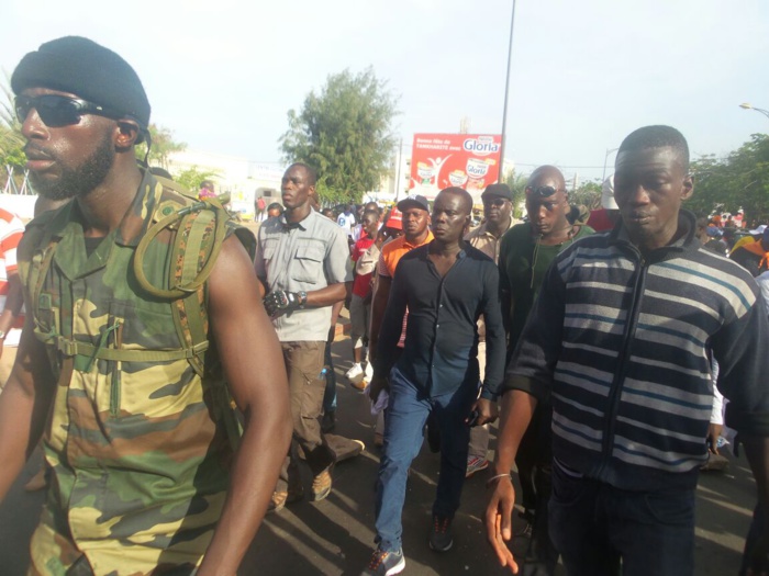 MARCHE DU 14 OCTOBRE : Les leaders en tenue de combat - Vidéo