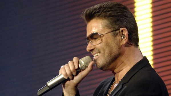 Le puissant homosexuel, George Michael est mort à 53 ans