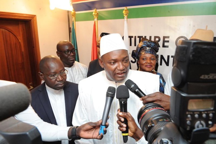 Président Adama Barrow : " Je vais à partir de maintenant constituer mon Gouvernement (...) Je rentre bientôt en Gambie "