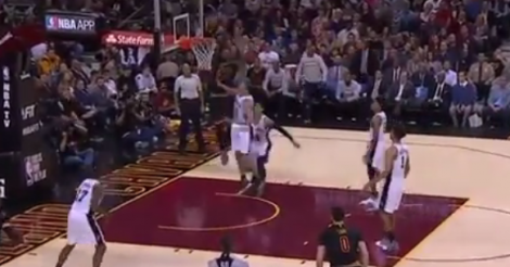 NBA: Regardez ce magnifique dunk de LeBron James !