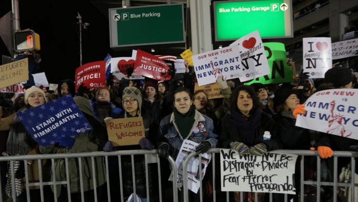 Décret anti-musulmans : Manifestations aux Etats-Unis, Trump persiste et signe