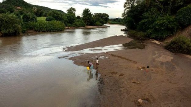 Zimbabwe: plus de 200 morts dans des inondations