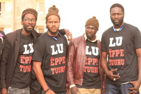 Rassemblement à la place de l'Obélisque: "Y en a marre" joue son va-tout