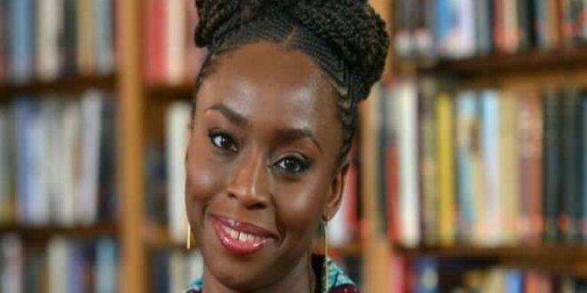 Nigéria : Chimamanda Ngozi Adichie élue à l’Académie américaine des arts et des sciences